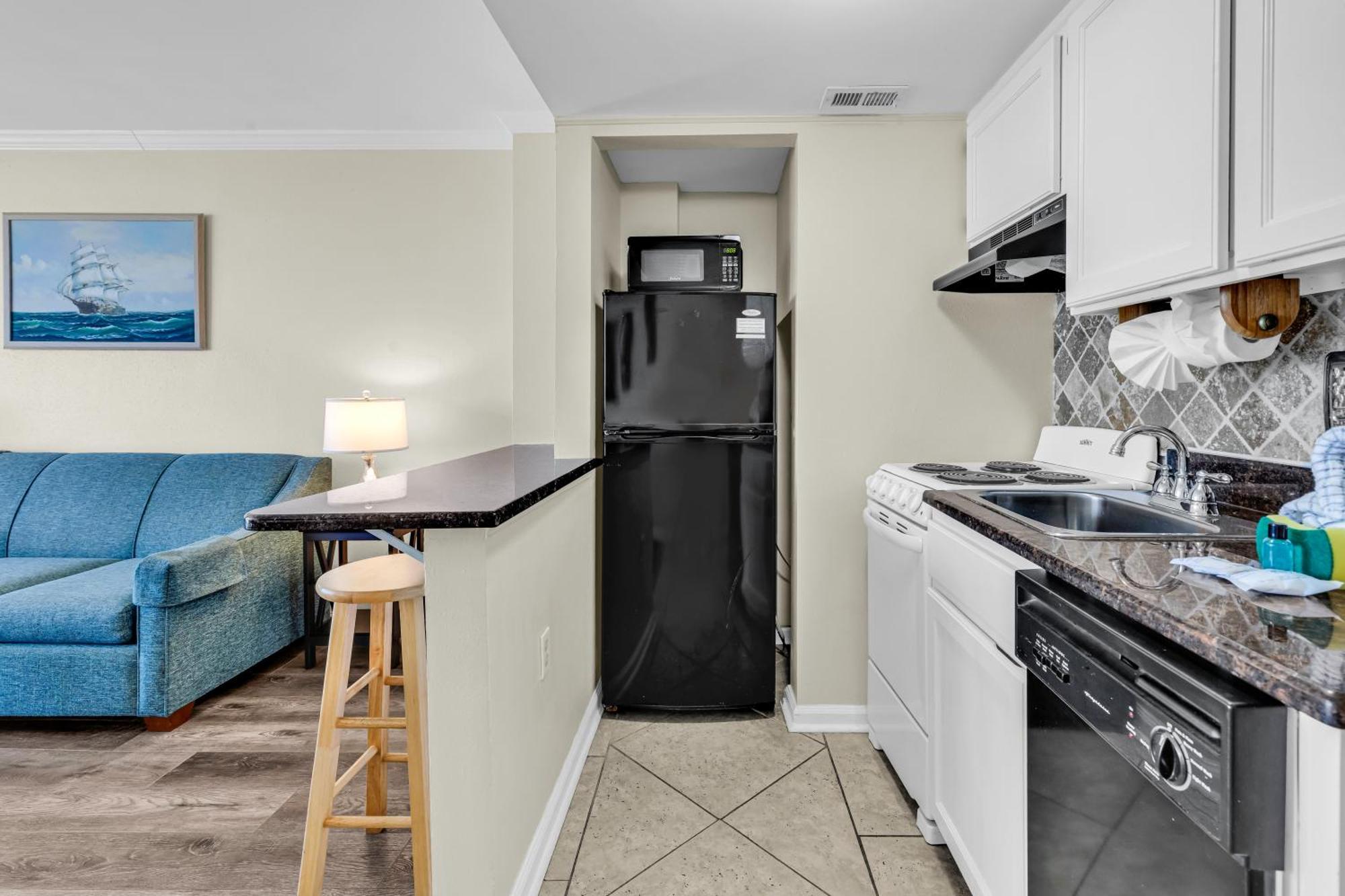 Oceanfront Condo W Balcony King Bed Meridian Plaza 미를 비치 외부 사진
